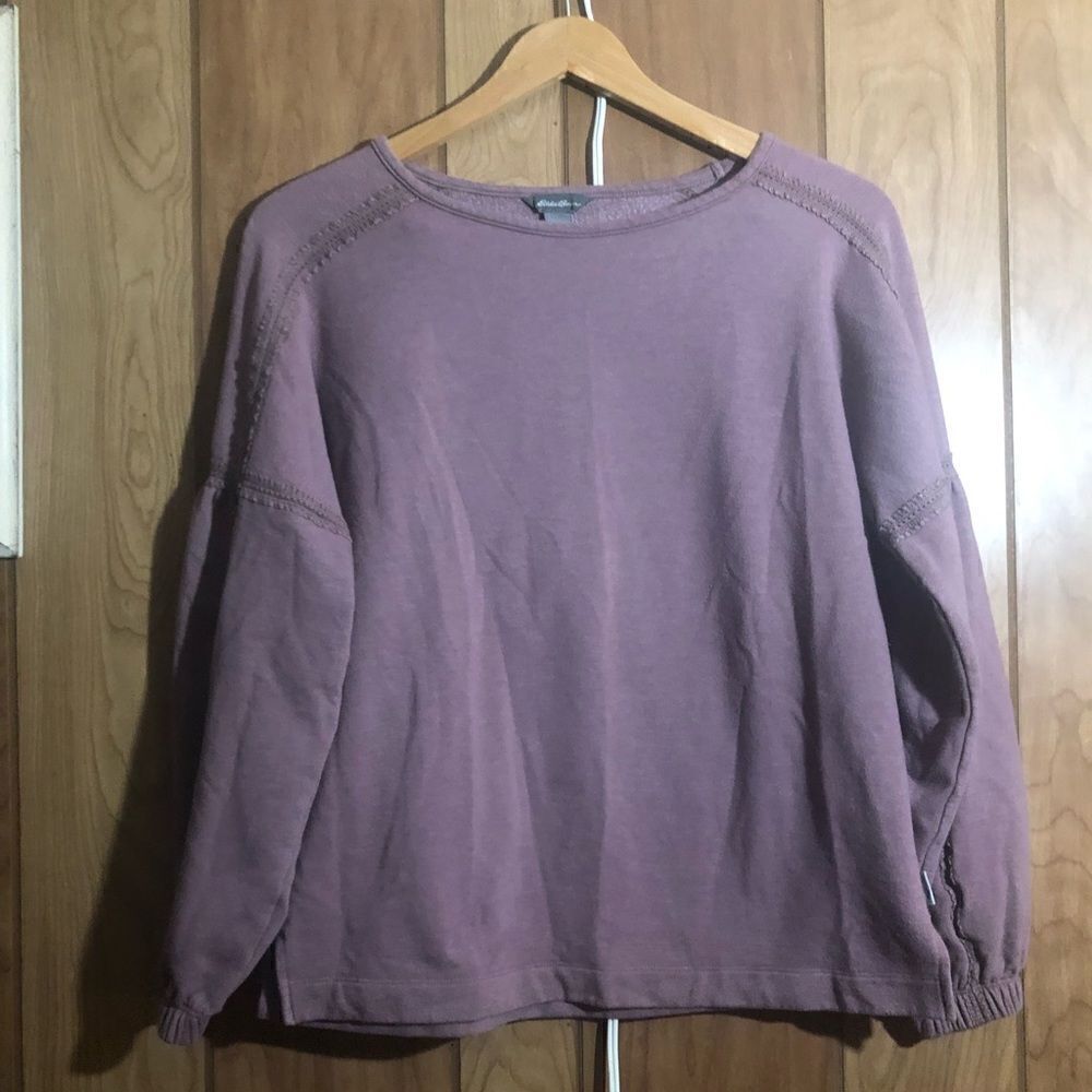 Eddie Bauer vintage sweatshirt Fleece lined. Size small purple